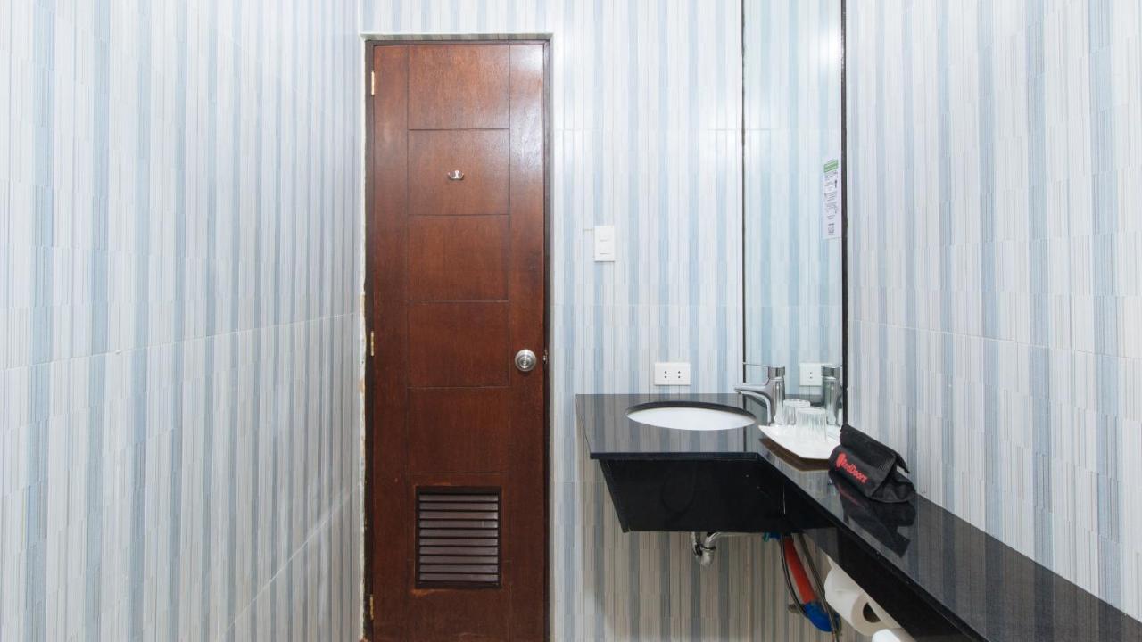 Reddoorz Plus @ Melsol Metro Виган Экстерьер фото
